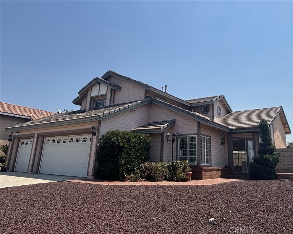 Photo of Listing #IV25184519