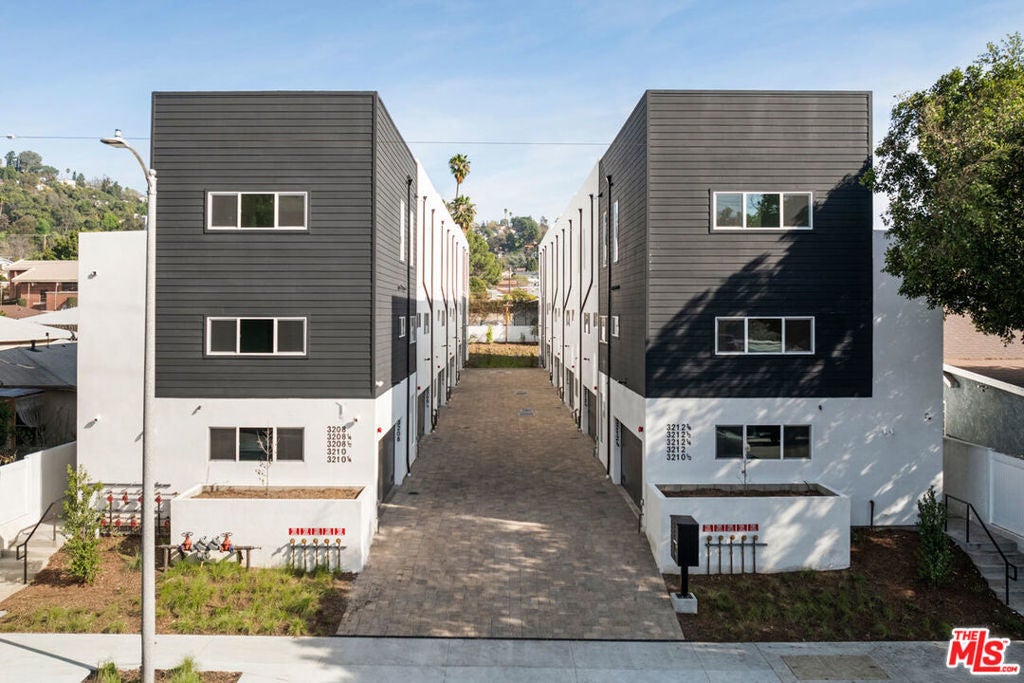 Photo of Listing #25573279