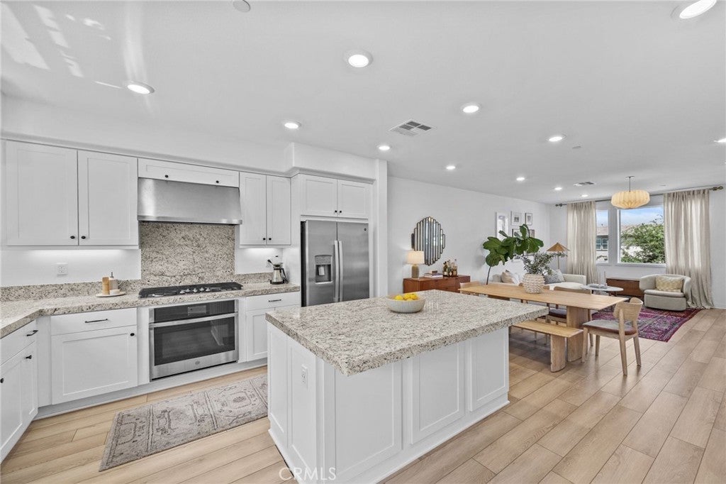 Photo of Listing #OC25184907