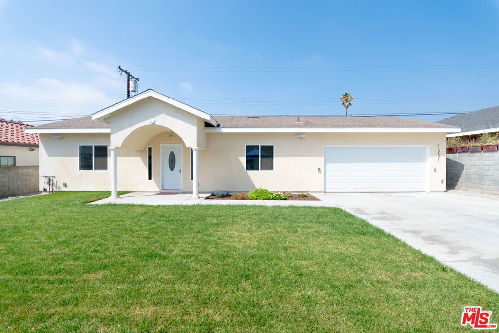 Photo of Listing #25579487