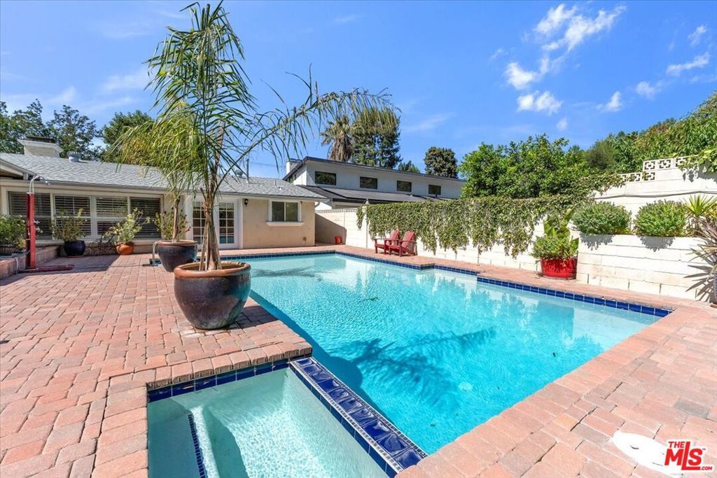 Photo of Listing #25579563