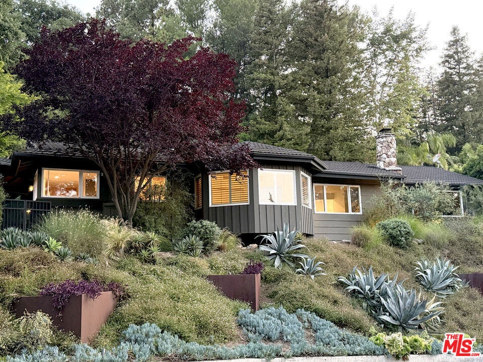 Photo of Listing #25579289