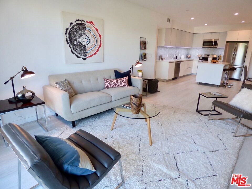 Photo of Listing #25579641