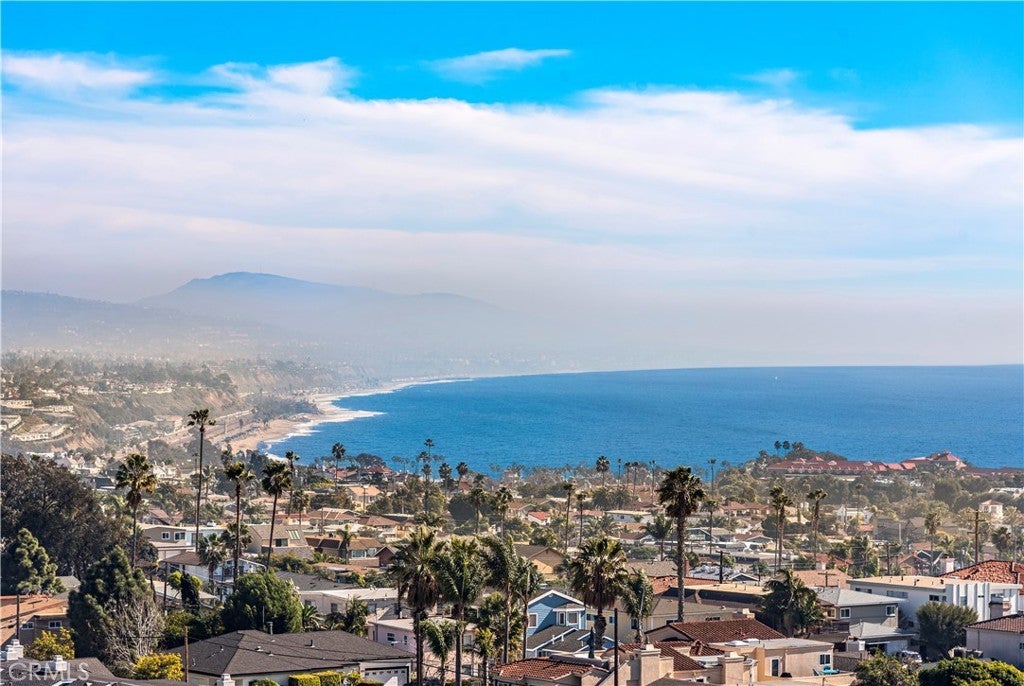 Photo of Listing #OC25185453