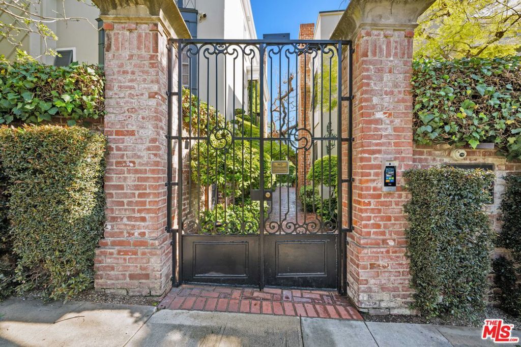 Photo of Listing #25579425