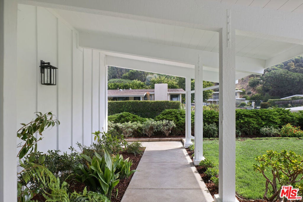 Photo of Listing #25579793