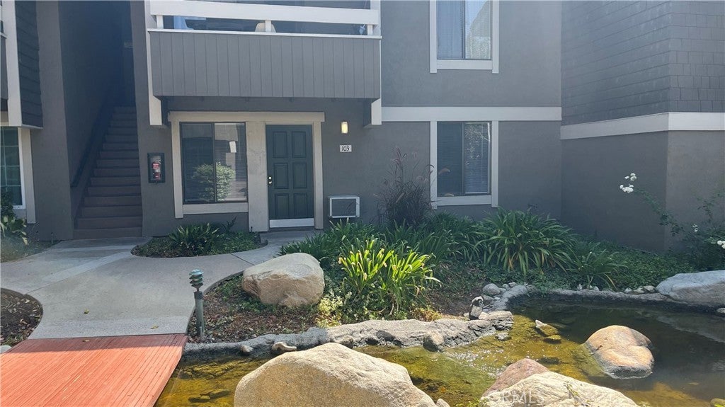 Photo of Listing #OC25186396