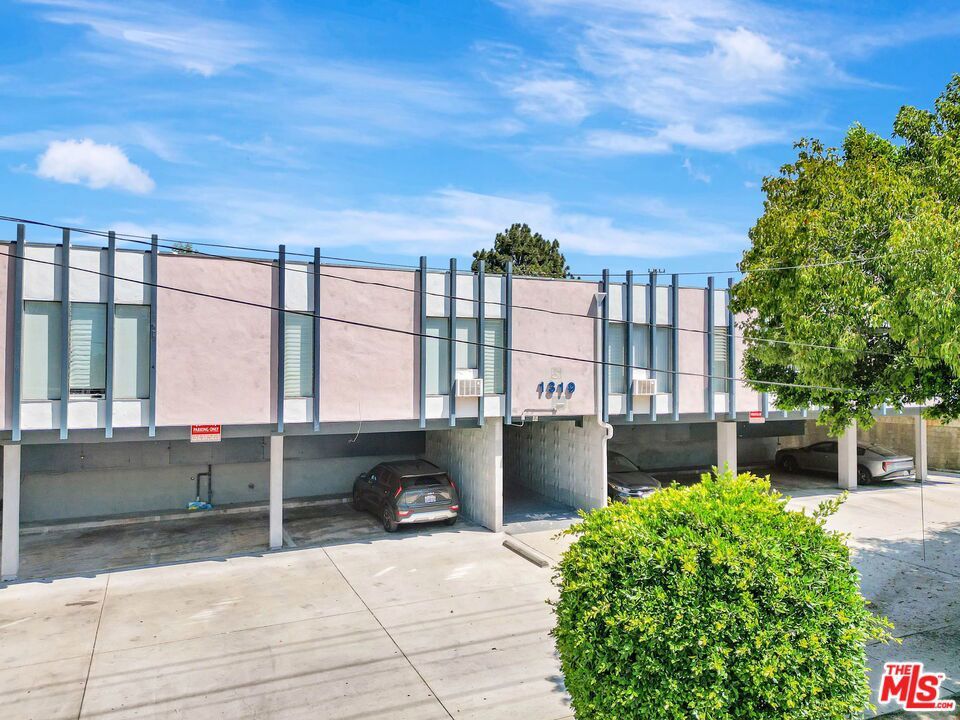 Photo of Listing #25579213