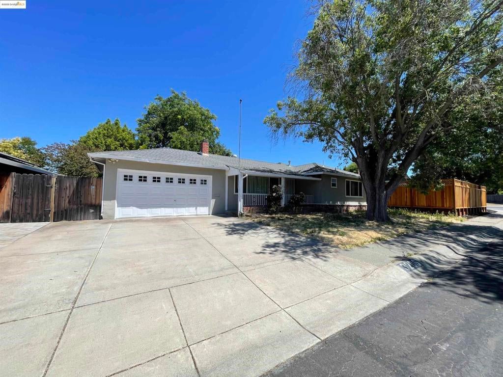 Photo of Listing #41108623