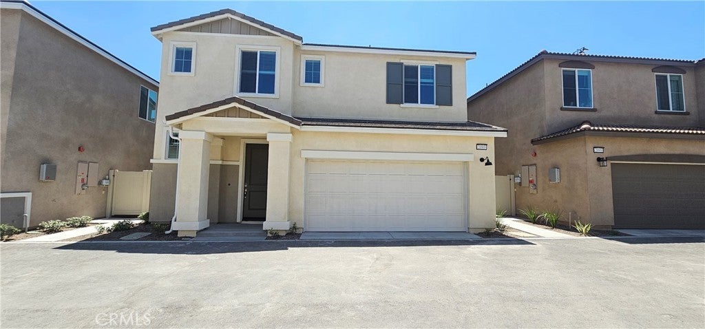 Photo of Listing #IV25187171