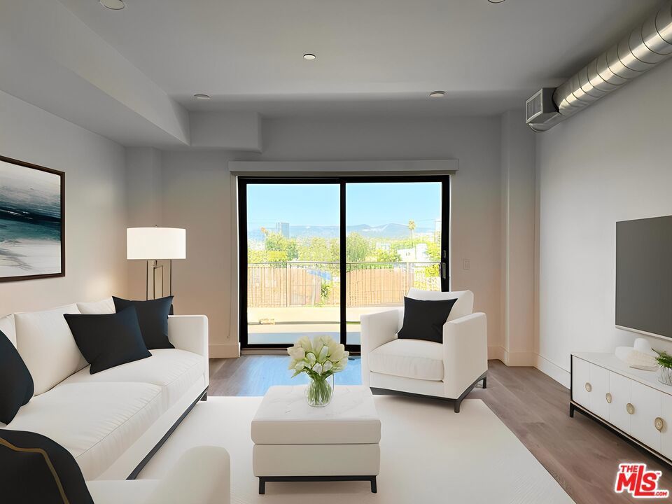 Photo of Listing #25580535