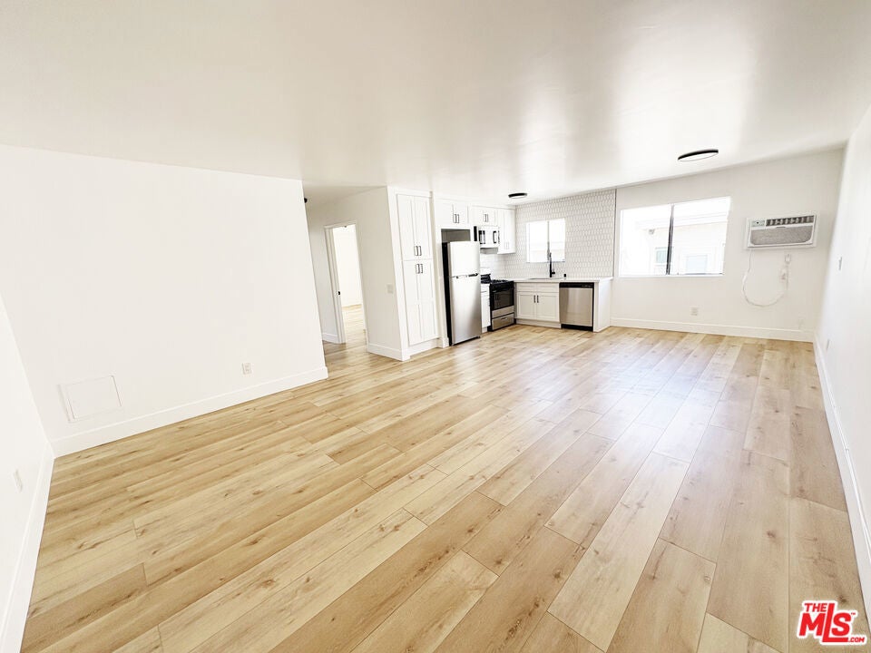 Photo of Listing #25580557