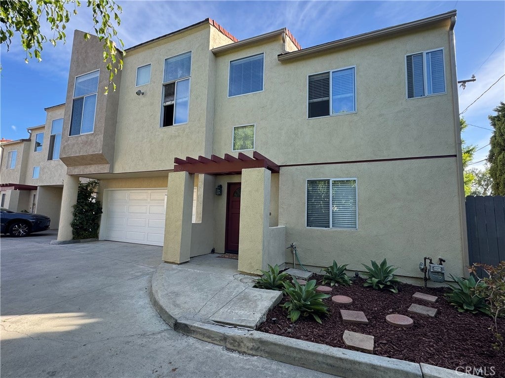 Photo of Listing #NP25187345