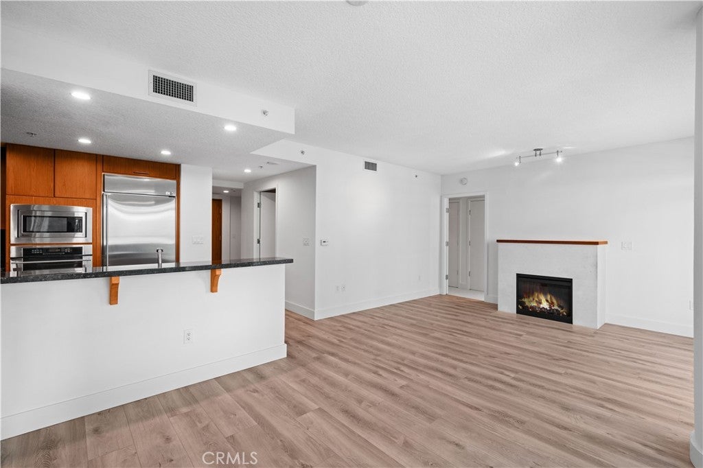 Photo of Listing #PW25186674