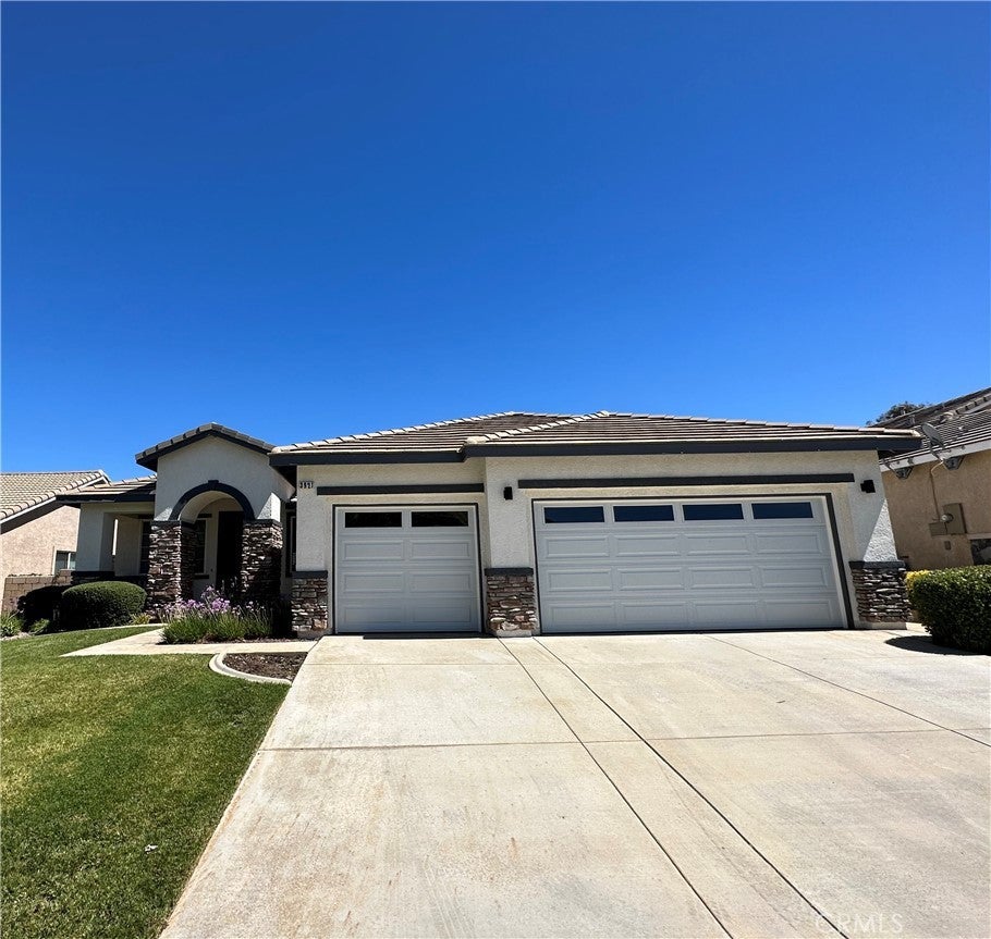 Photo of Listing #SR25187658