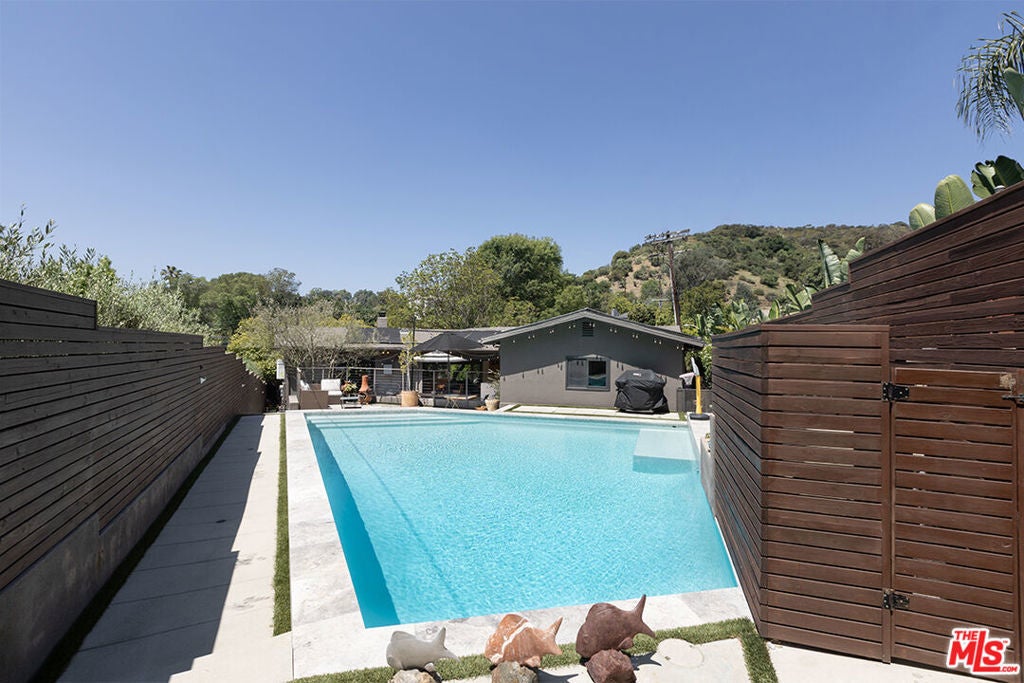 Photo of Listing #25580745