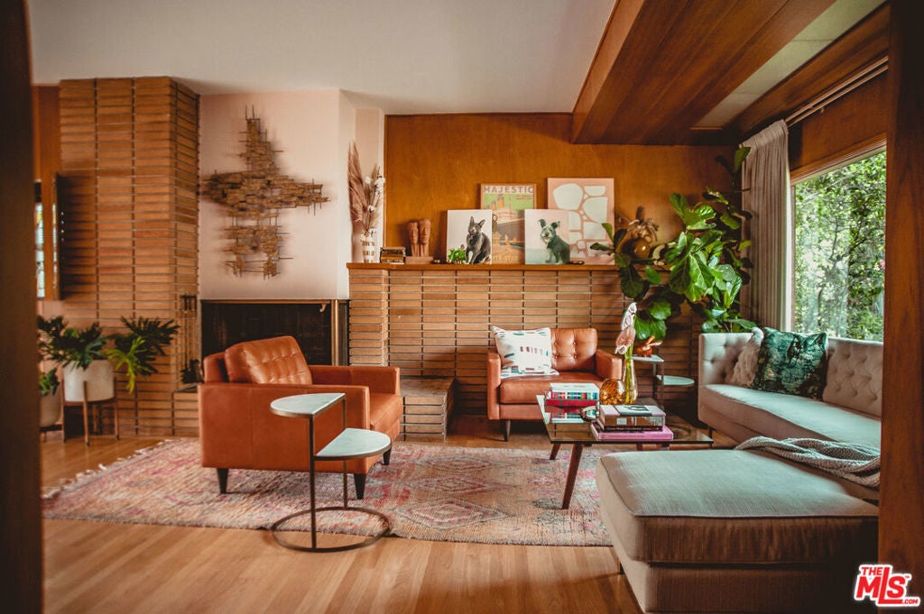 Photo of Listing #25580345