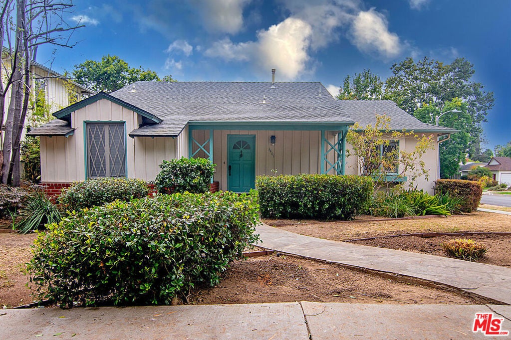 Photo of Listing #25580997