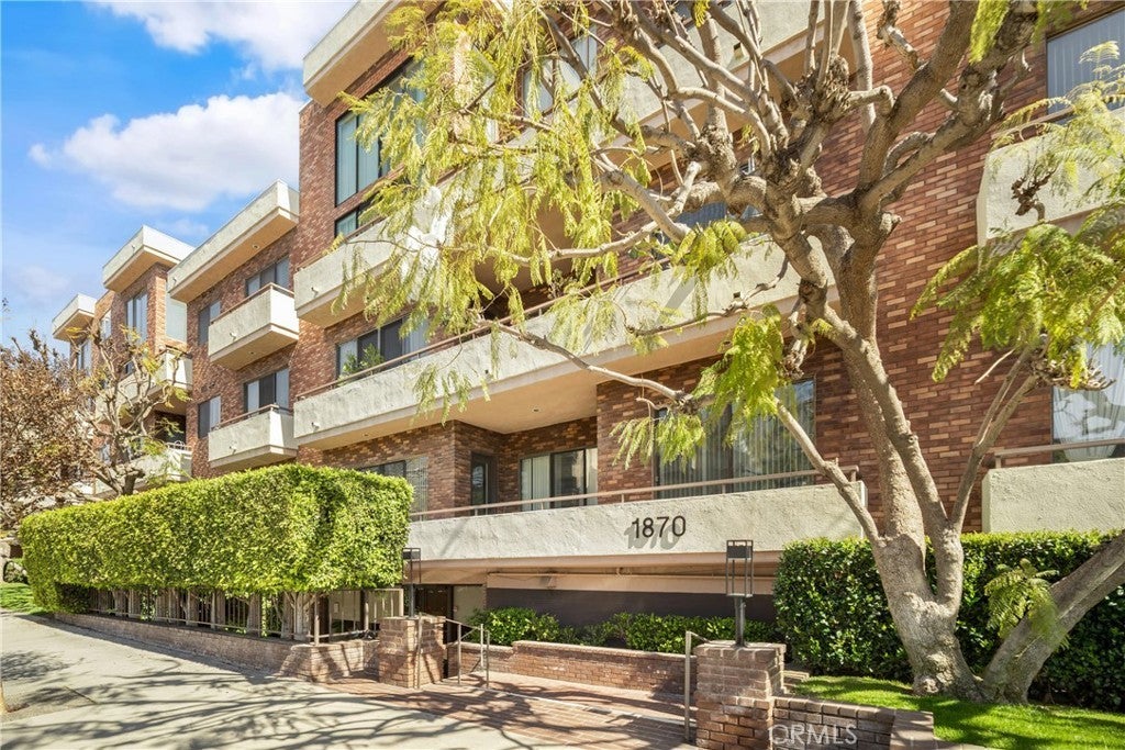 Photo of Listing #SB25188458