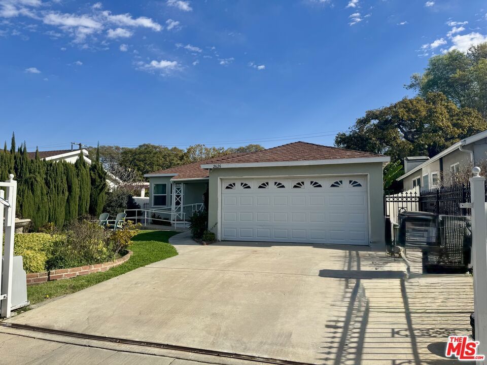 Photo of Listing #25581293