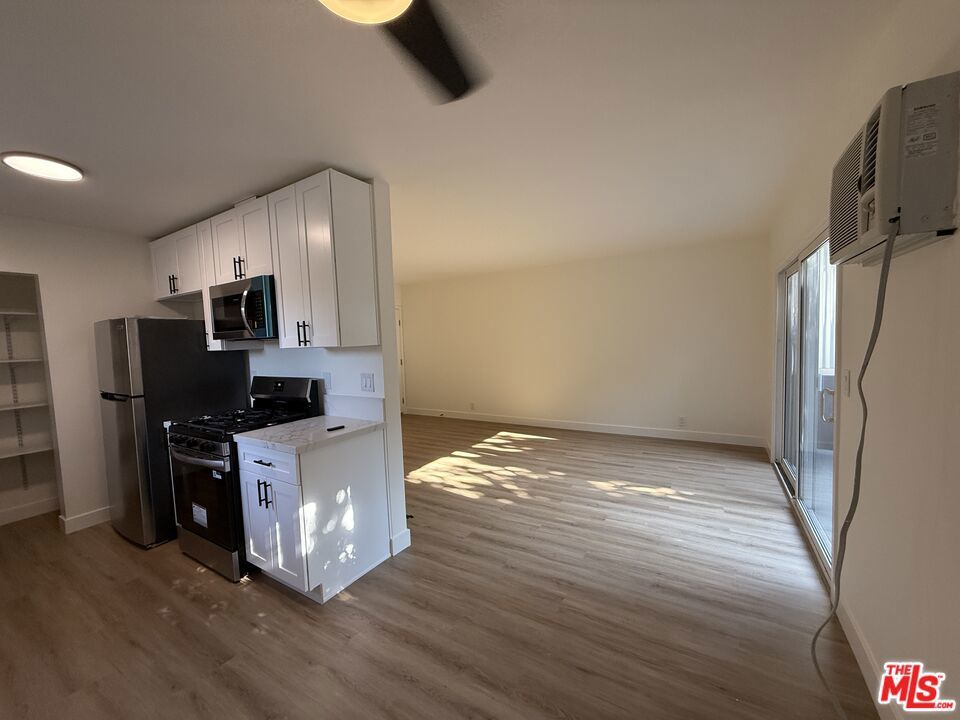 Photo of Listing #25581419