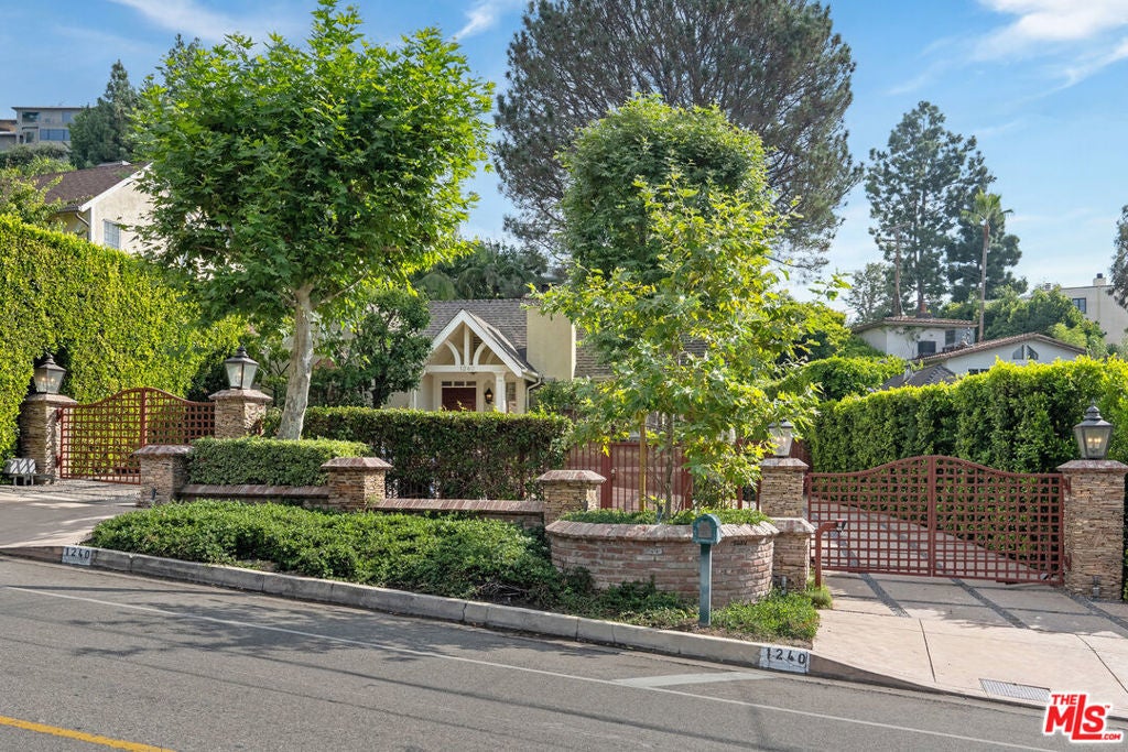 Photo of Listing #25581133