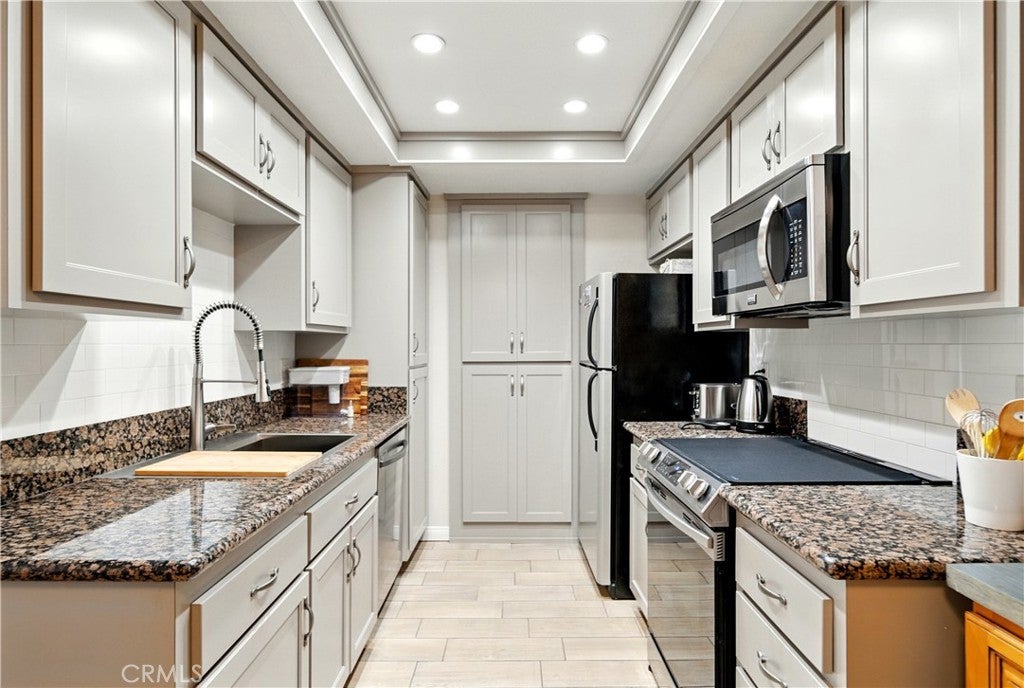 Photo of Listing #OC25188995