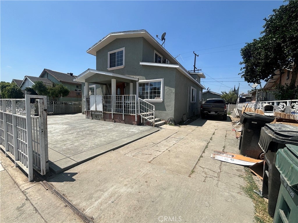 Photo of Listing #IV25189065