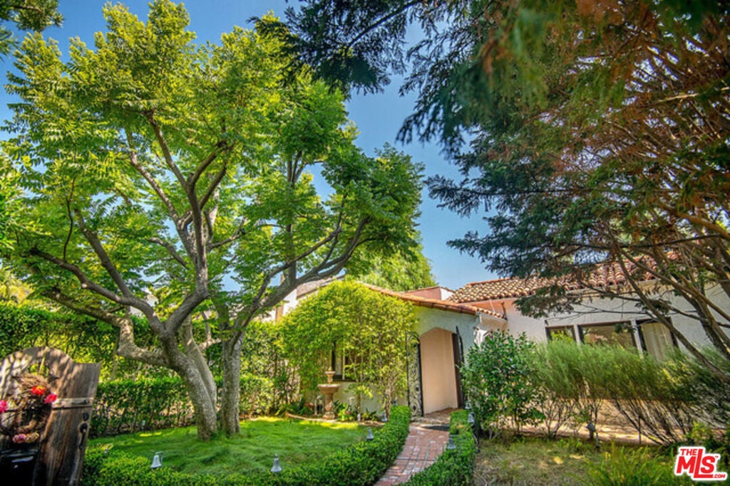 Photo of Listing #25581923