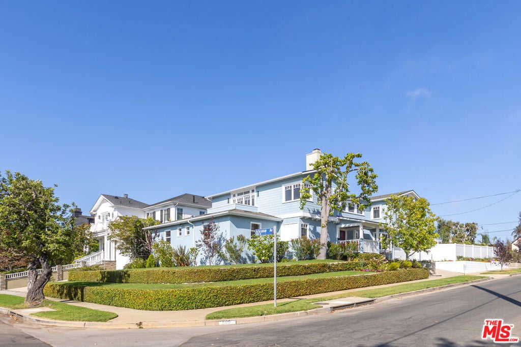 Photo of Listing #25581391