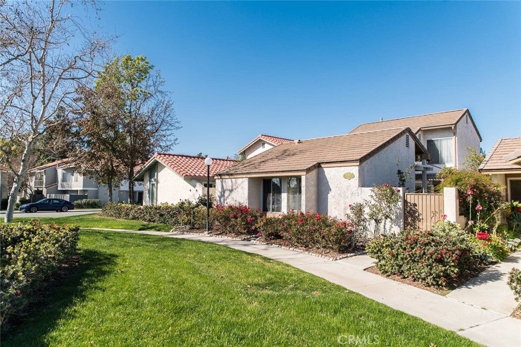 Photo of Listing #OC25189950