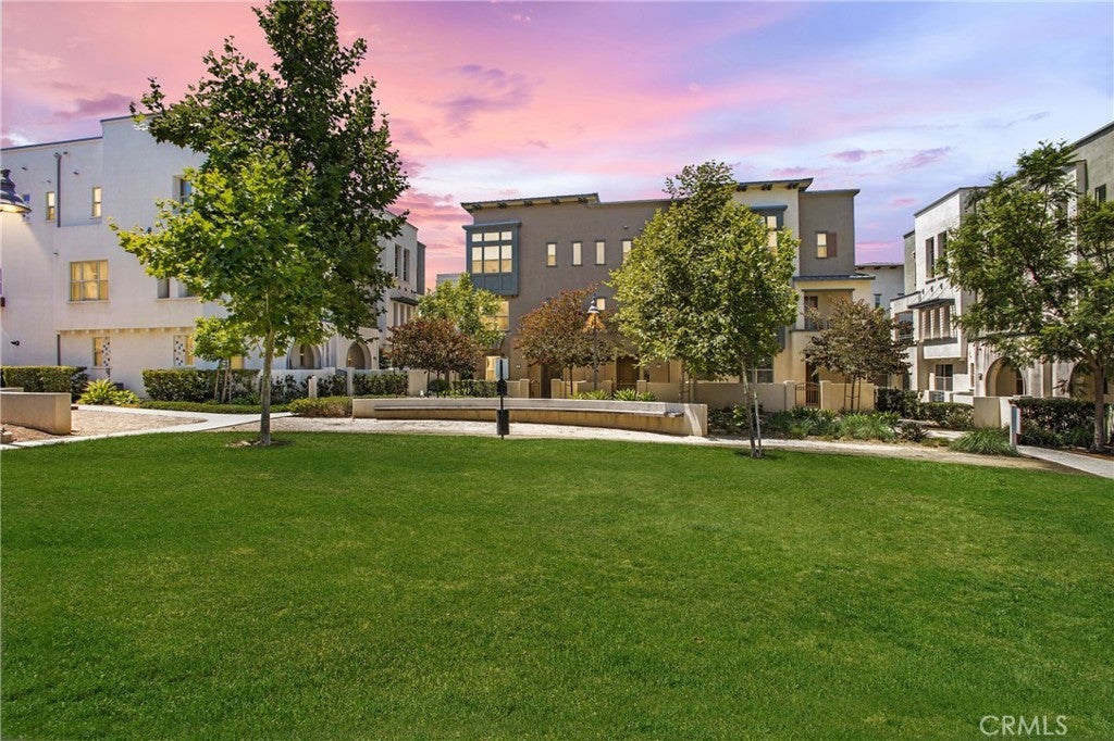 Photo of Listing #OC25189175