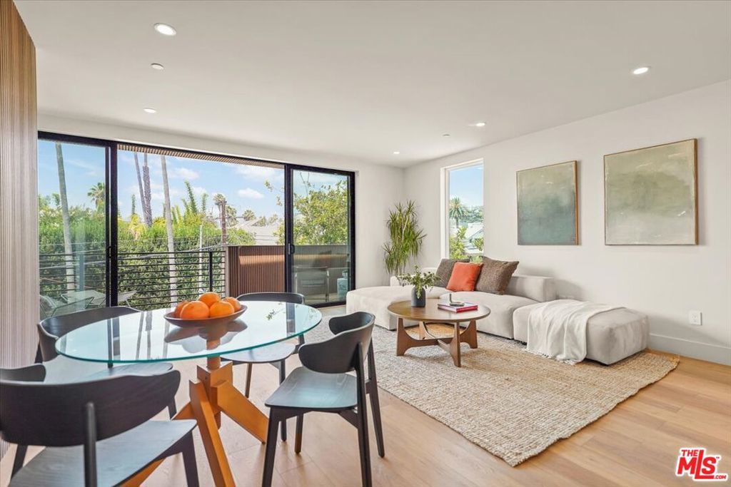 Photo of Listing #25582167