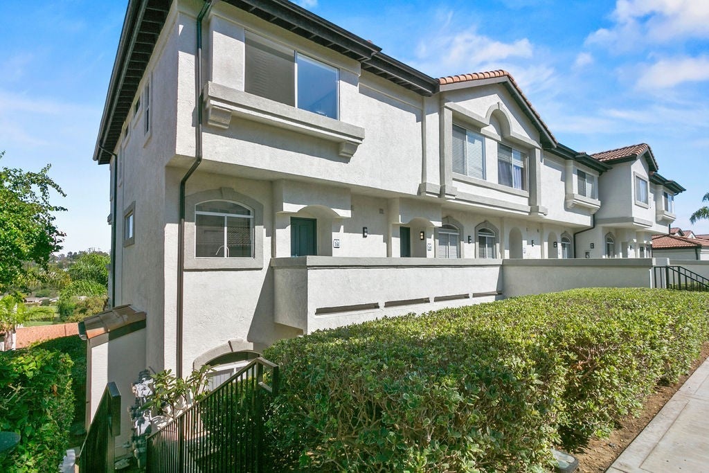 Photo of Listing #OC25189151