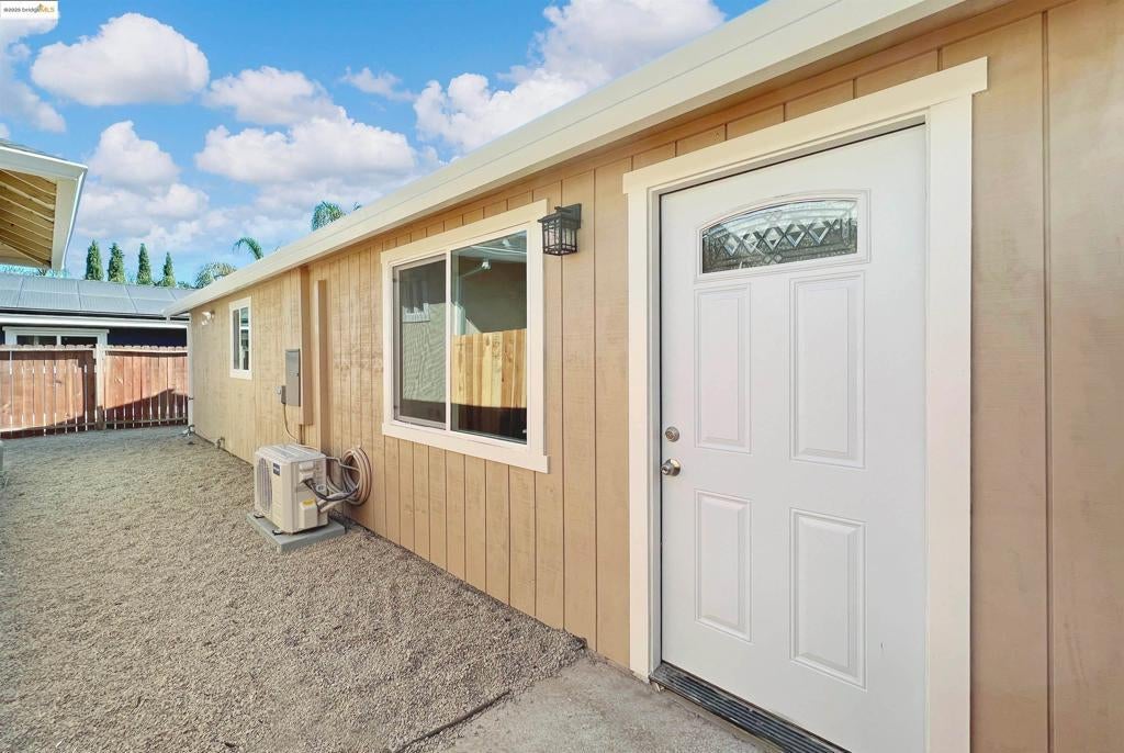 Photo of Listing #41109143