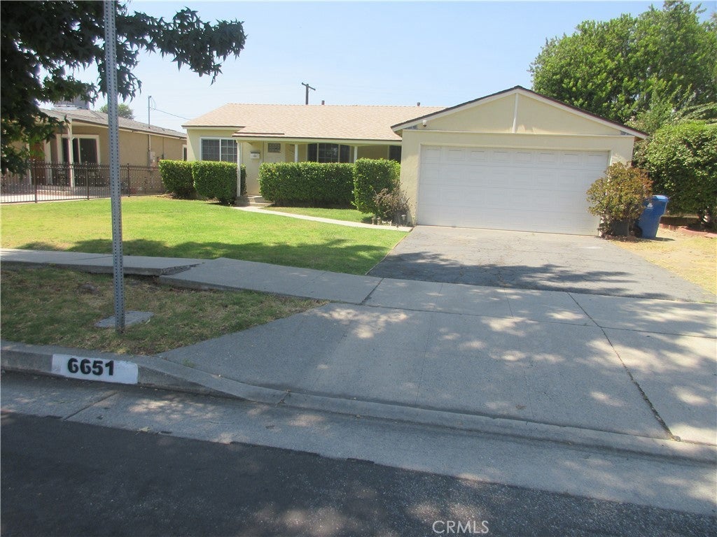 Photo of Listing #SR25190171