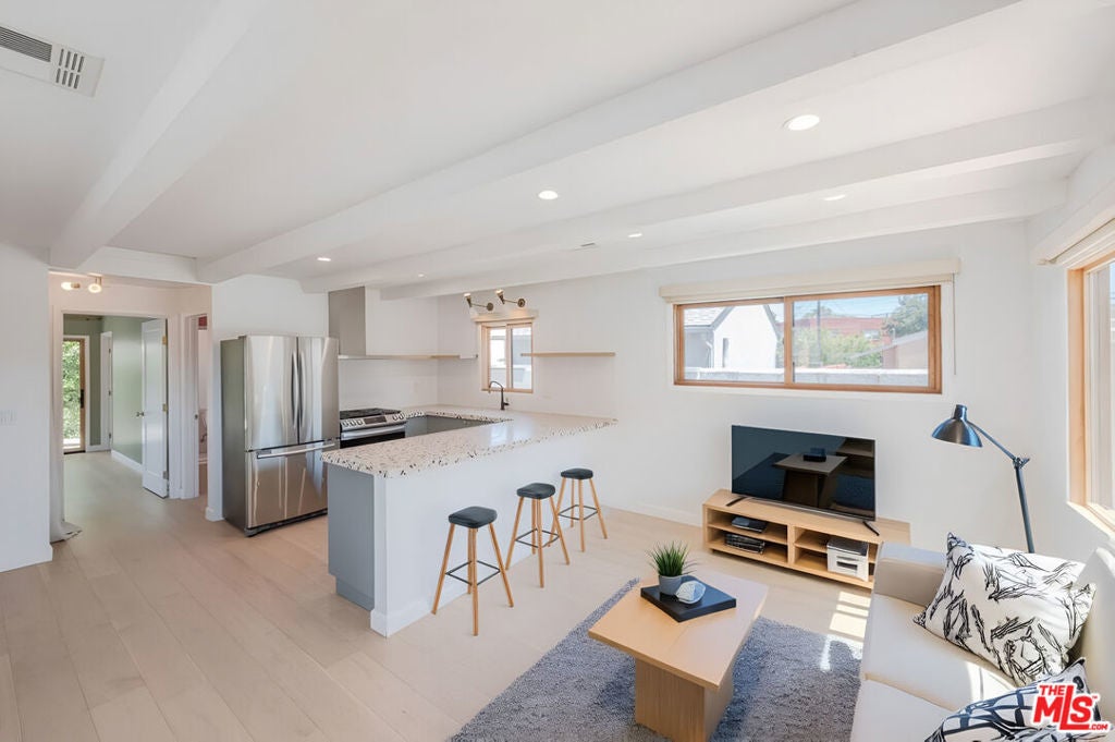 Photo of Listing #25580733