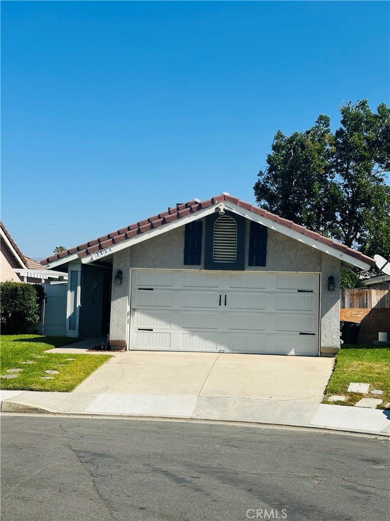 Photo of Listing #CV25191080