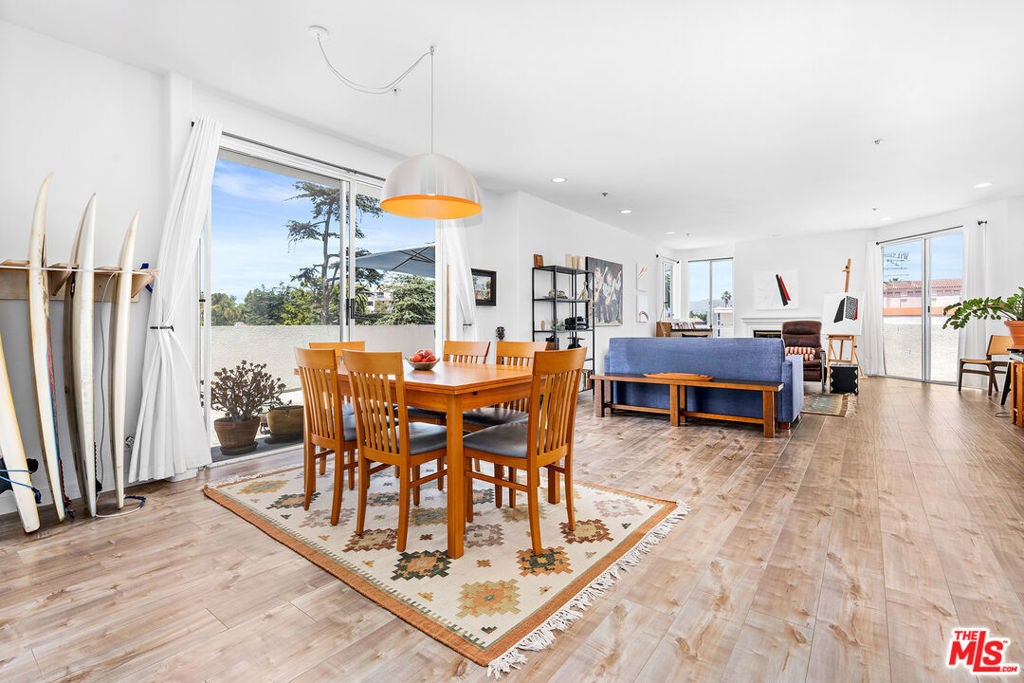 Photo of Listing #25582827