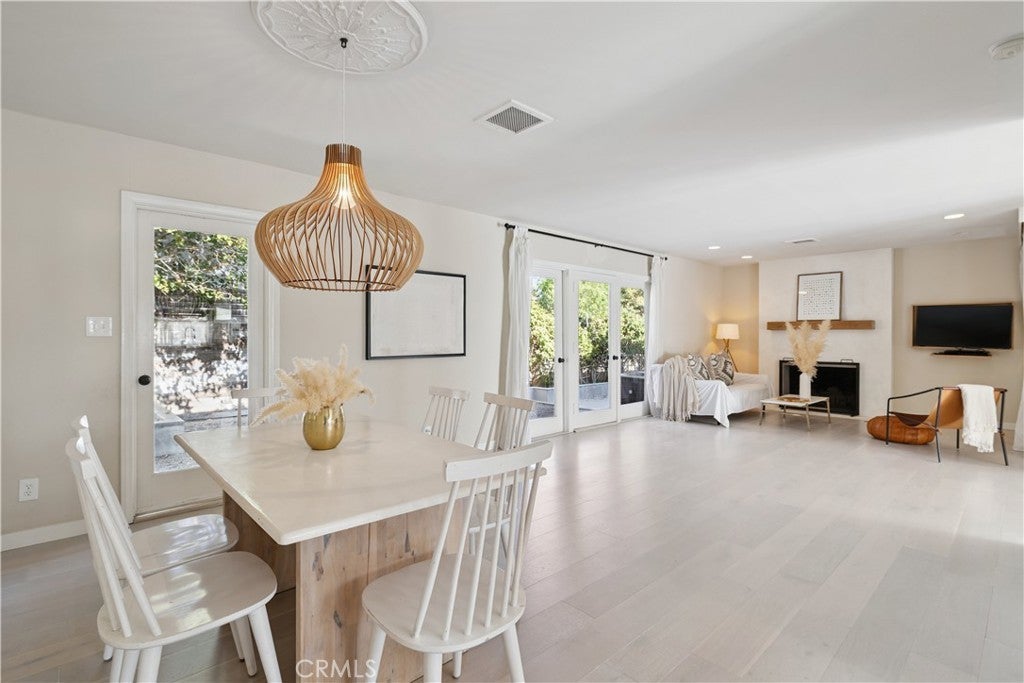 Photo of Listing #SR25191552