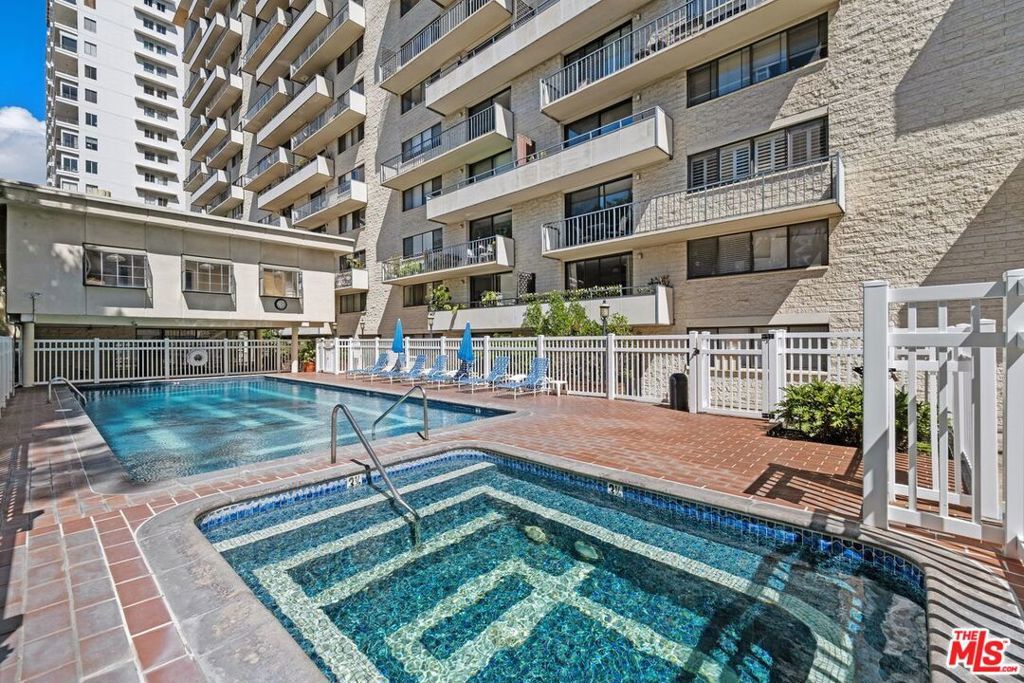 Photo of Listing #25583011