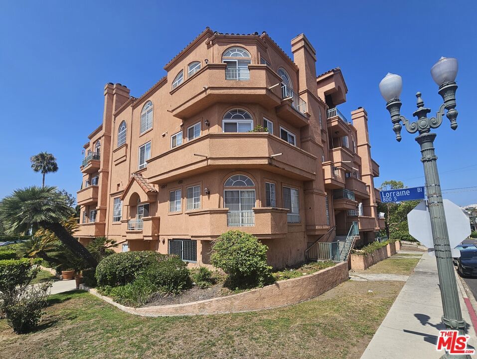 Photo of Listing #25576083