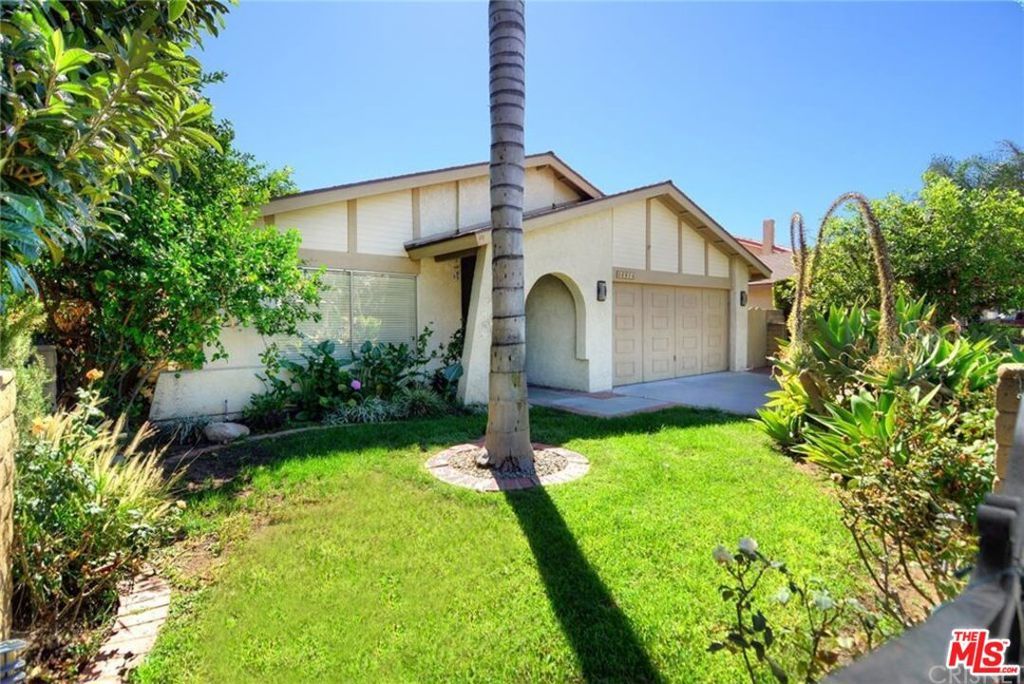 Photo of Listing #25583075