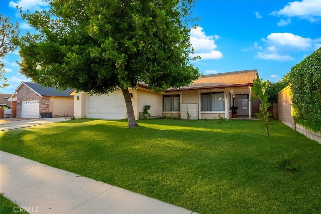 Photo of Listing #SR25191829