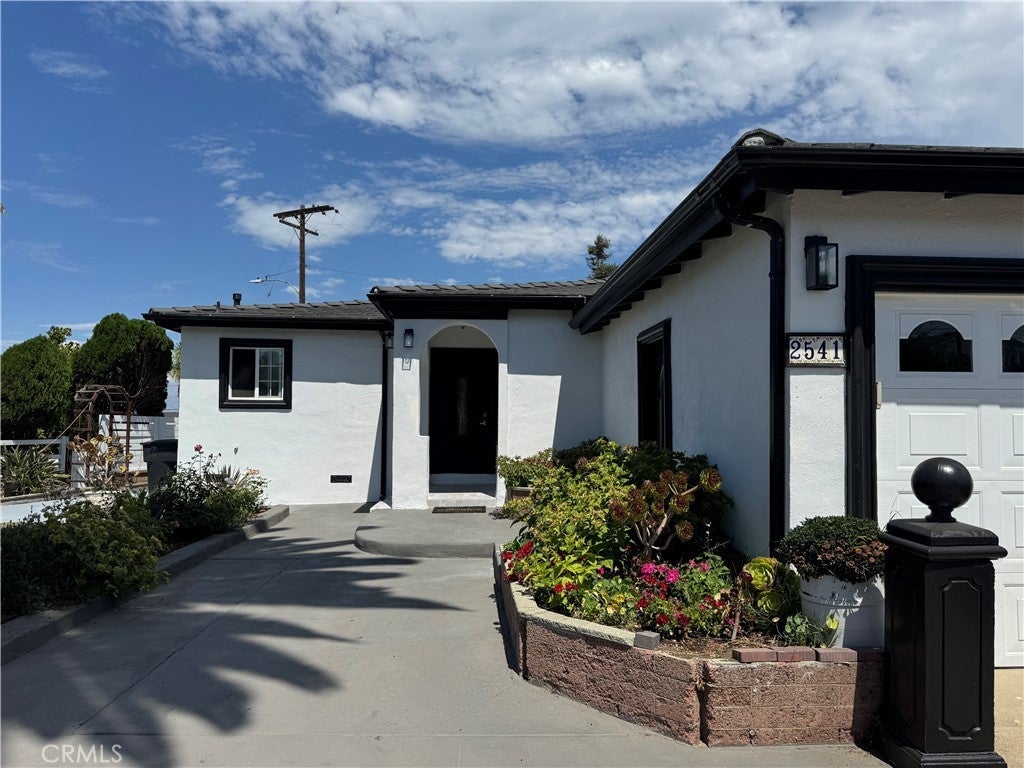 Photo of Listing #SB25191854