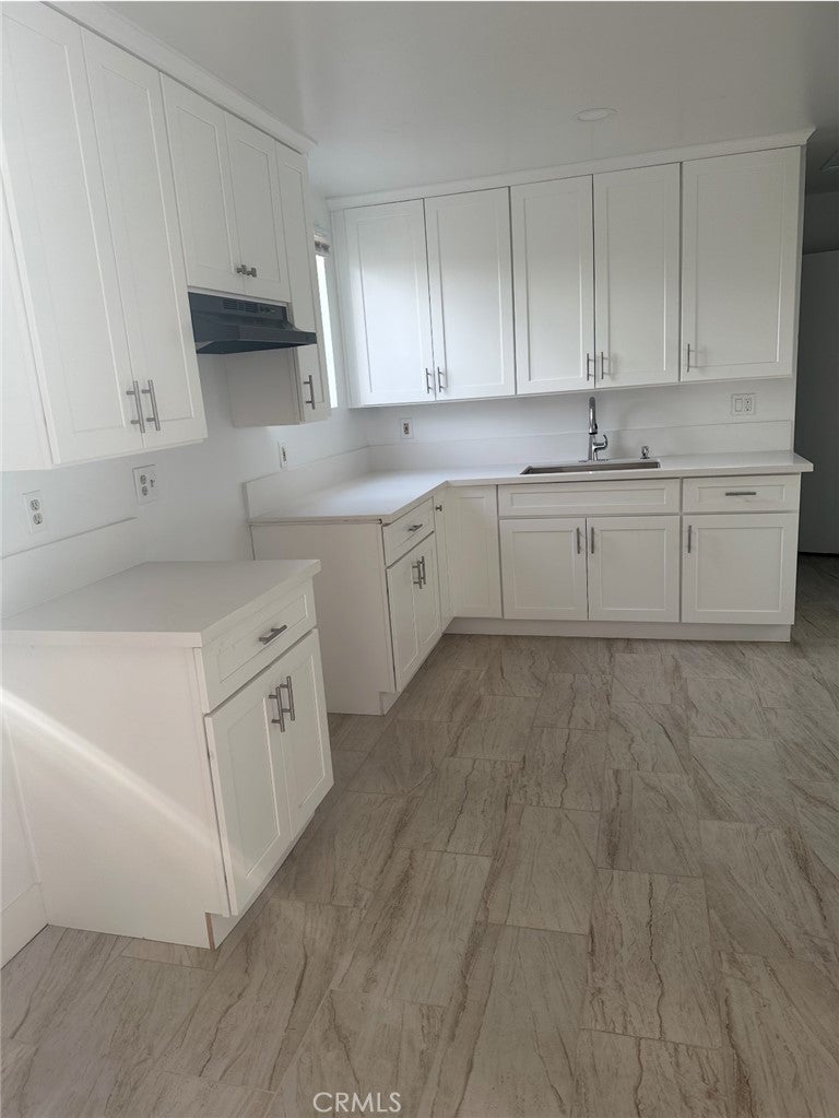 Photo of Listing #IV25191372