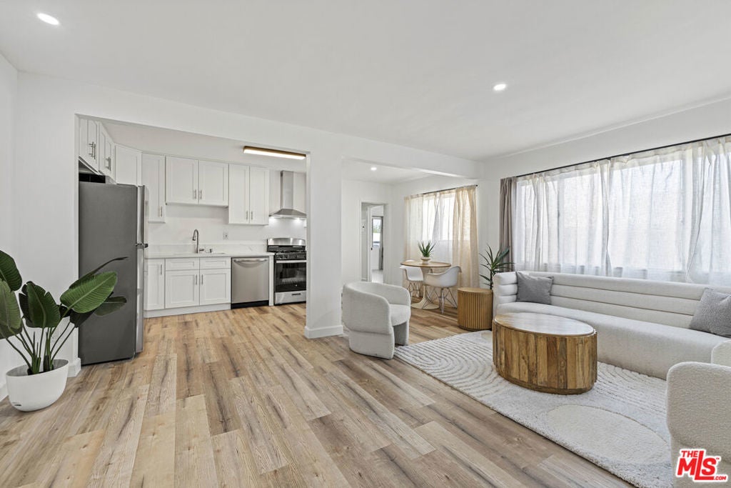 Photo of Listing #25582577