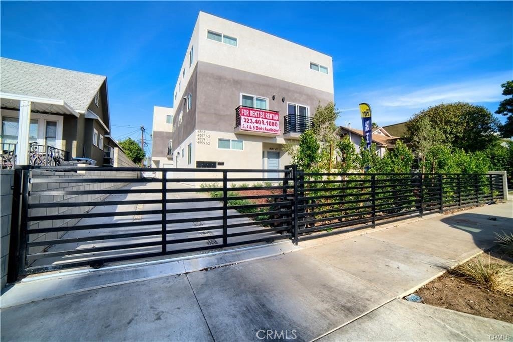 Photo of Listing #OC25191319