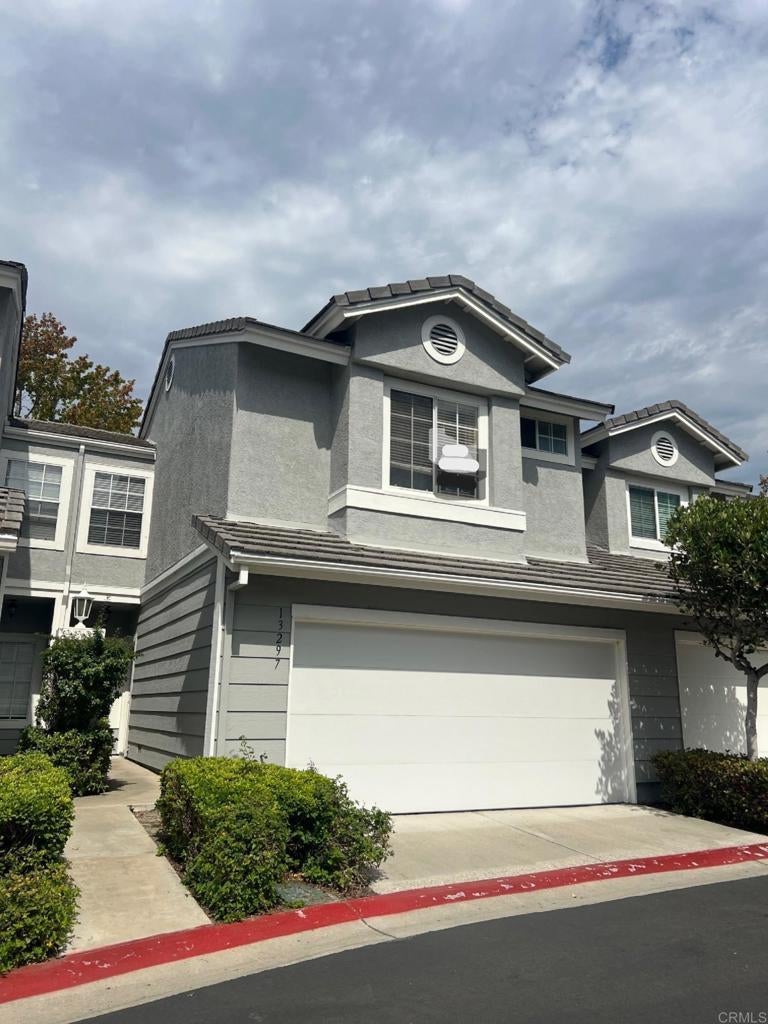 Photo of Listing #PTP2506507