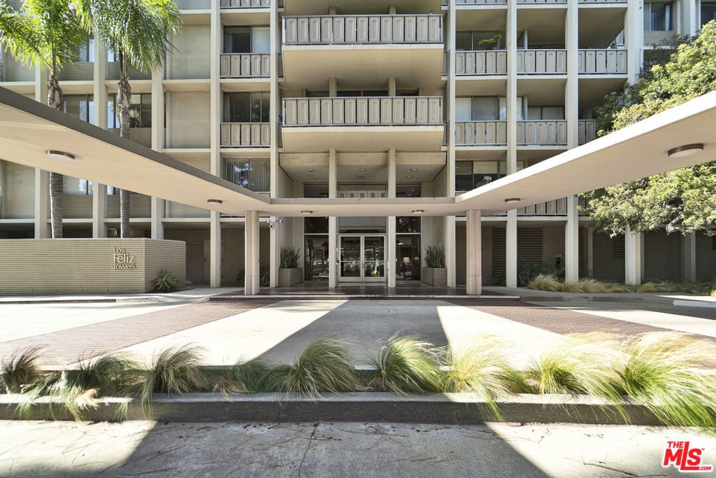 Photo of Listing #25569317